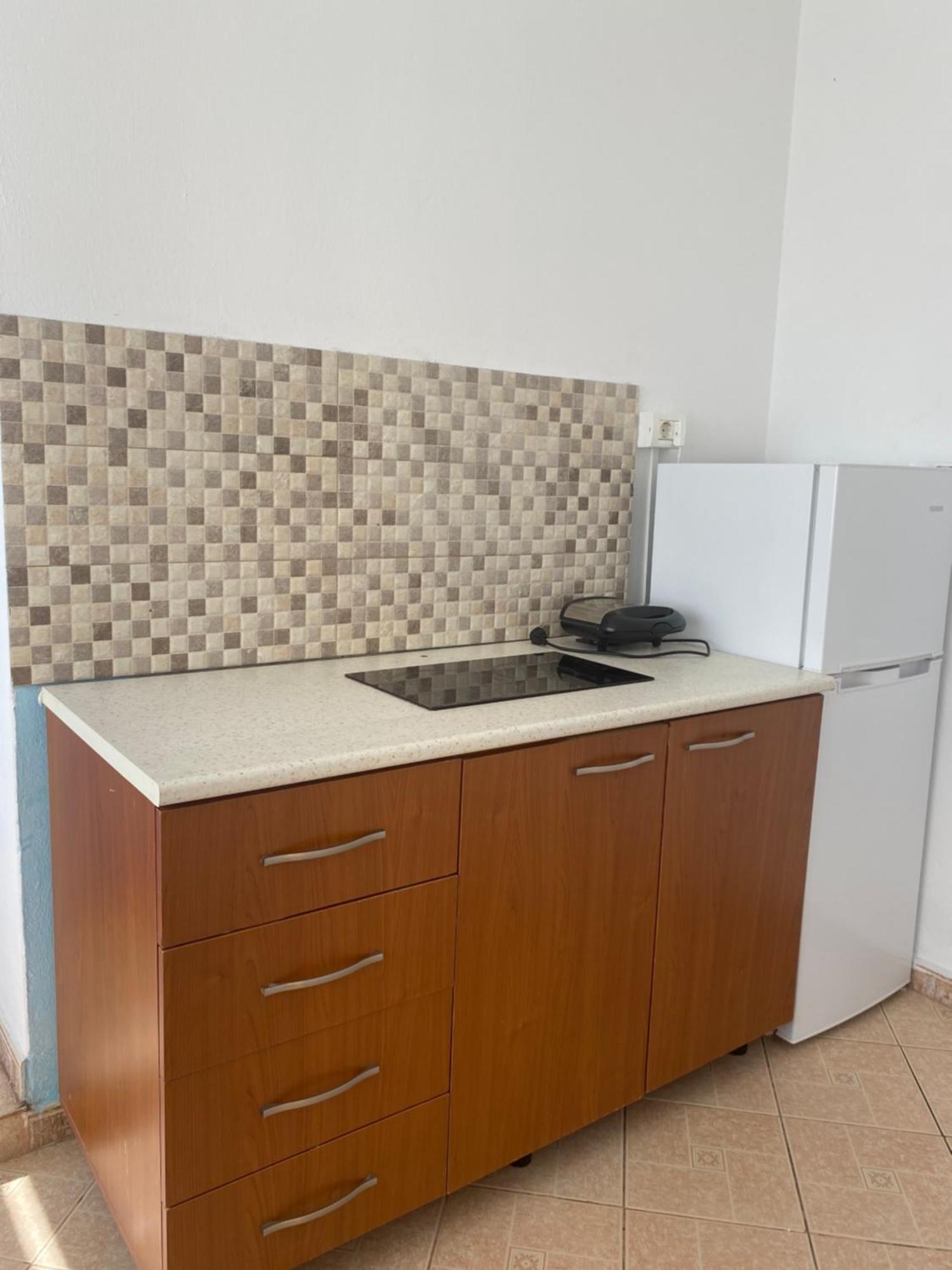 Vila M Vera Rooms With Kitchen And Apartments Durrës Extérieur photo