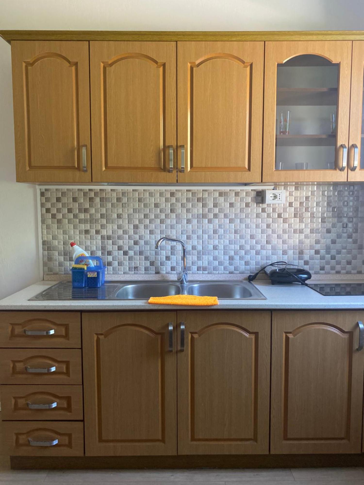Vila M Vera Rooms With Kitchen And Apartments Durrës Extérieur photo