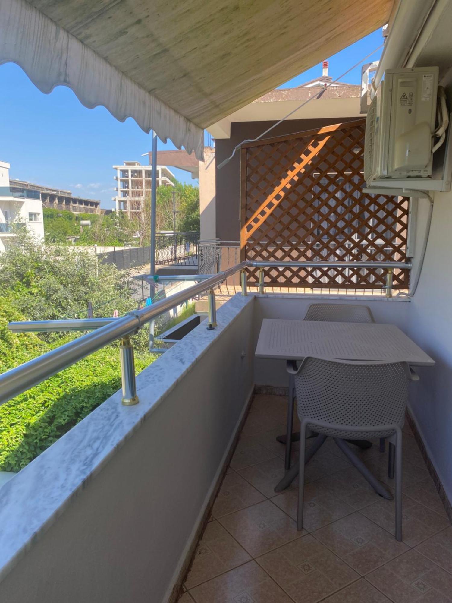 Vila M Vera Rooms With Kitchen And Apartments Durrës Extérieur photo